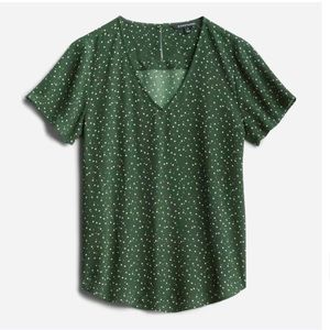 41 Hawthorn flutter sleeve blouse XL GREEN